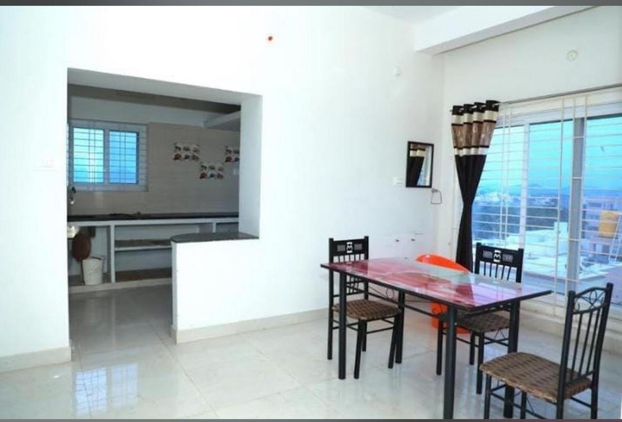Svp Homestay, Luxury Ac 2bhk Flats, Free Wifi ,tv, Kitchen, Near To Alipiri Fly Over & Highway,free Ac Cab Pickup From Railway Station, Airport Homestay Tirupati