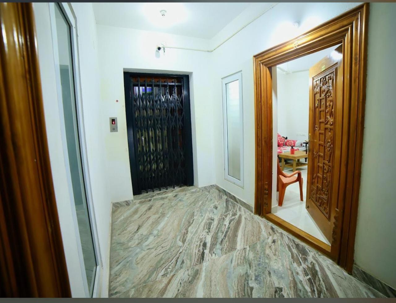 Svp Homestay, Luxury Ac 2bhk Flats, Free Wifi ,tv, Kitchen, Near To Alipiri Fly Over & Highway,free Ac Cab Pickup From Railway Station, Airport *