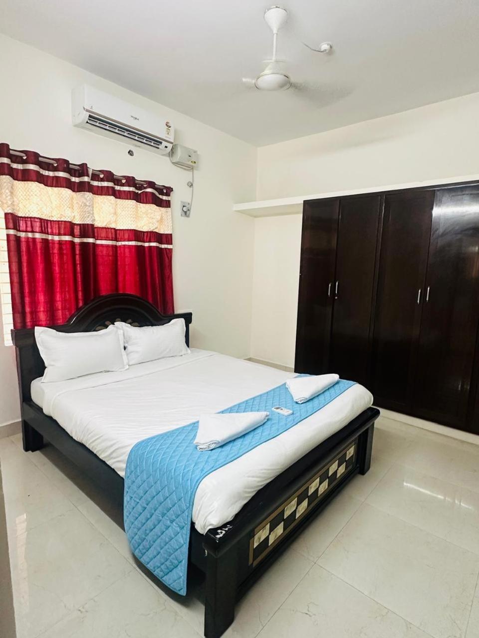 Svp Homestay, Luxury Ac 2bhk Flats, Free Wifi ,tv, Kitchen, Near To Alipiri Fly Over & Highway,free Ac Cab Pickup From Railway Station, Airport Homestay